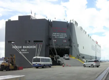 海運代理作業の風景